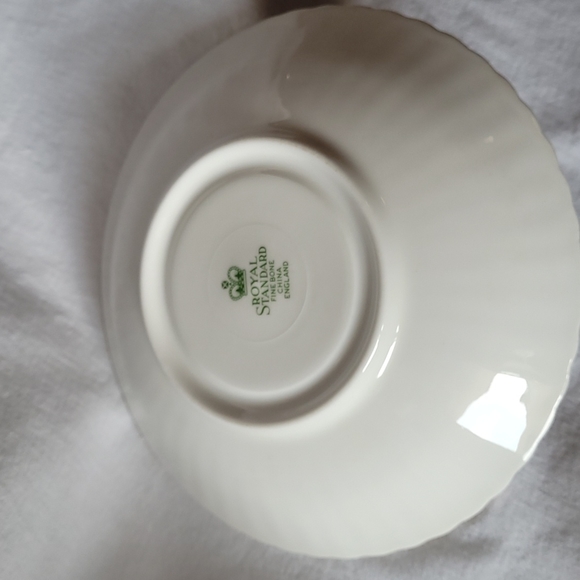 Vintage Royal Standard Fine China Tea Cup & Saucer - Picture 5 of 6